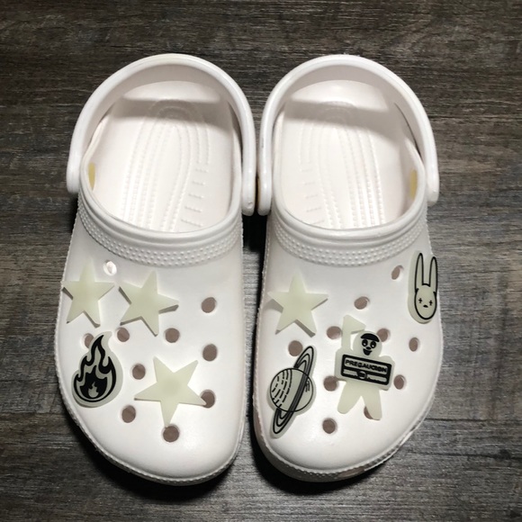 bad bunny crocs size 6